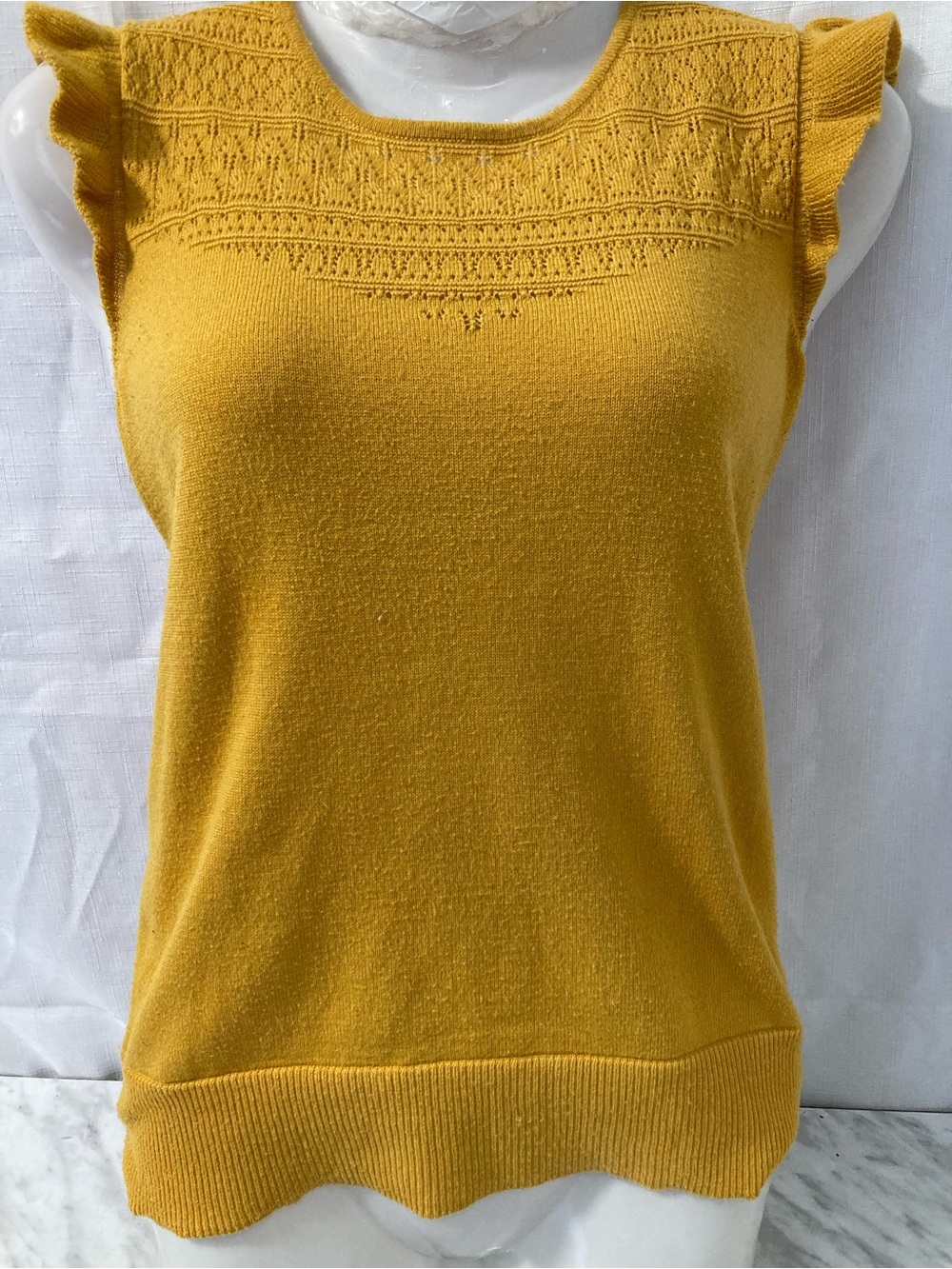 San Francisco Yellow Metallic Keyhole Ruffle Top M Y2K